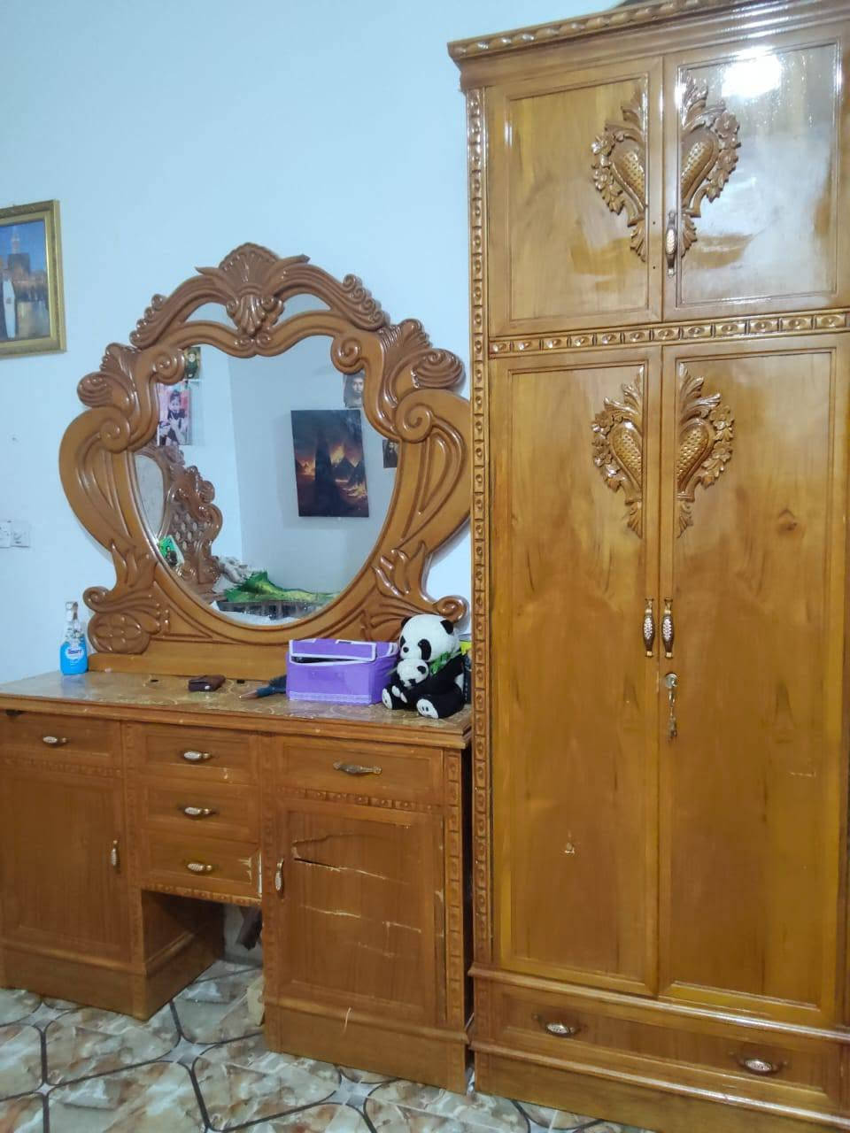 اللبيع مستعجل مستخدمه غرفه قويه وحلوه بس مجبورين علا البيع السعر  مليون ونص وبيها مجال المو شراي لا يتصل ***********
