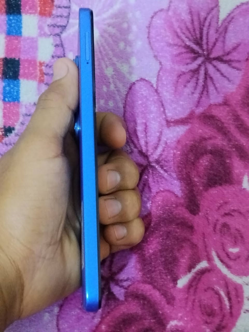 سلام عليكم 
انفنكس هوت 60i
الشاشه 120هيرتز
الذاكره 256
الداخليه 8
البطاريه 5160
السعر 150 
رقمي ***********

