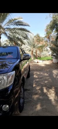 تيوتة هايلوكس للبيع موديل ٢٠١٤ كفالة عامة جديده تخم تاير جديد سيارة ما...