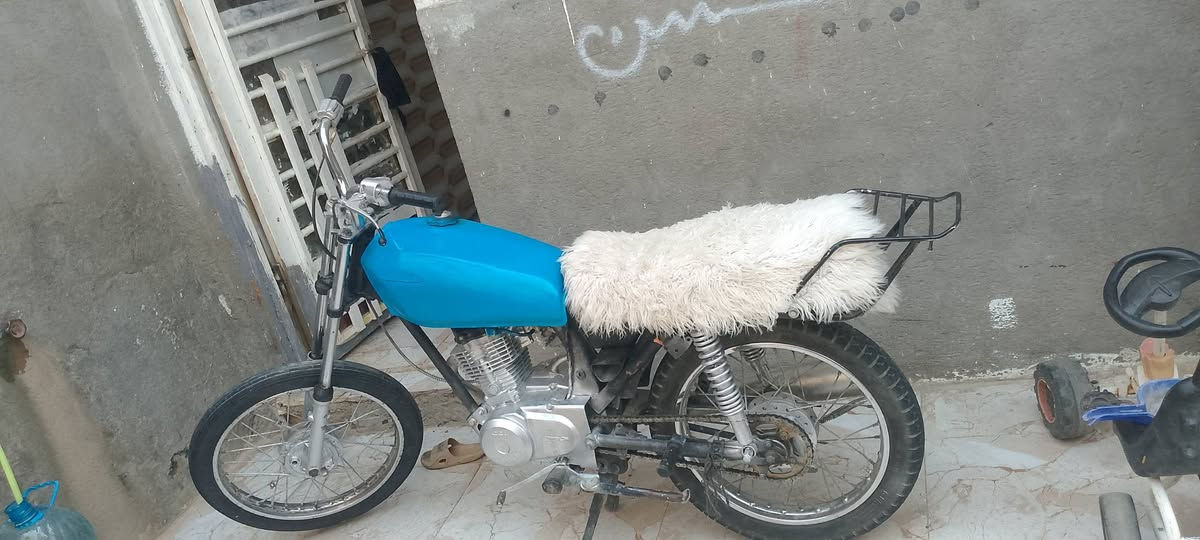 سلام عليكم دراجه لبيع نامه دراجه حلوه مكينه ناعمه مستعجل علا بيعته السفسار ***********
