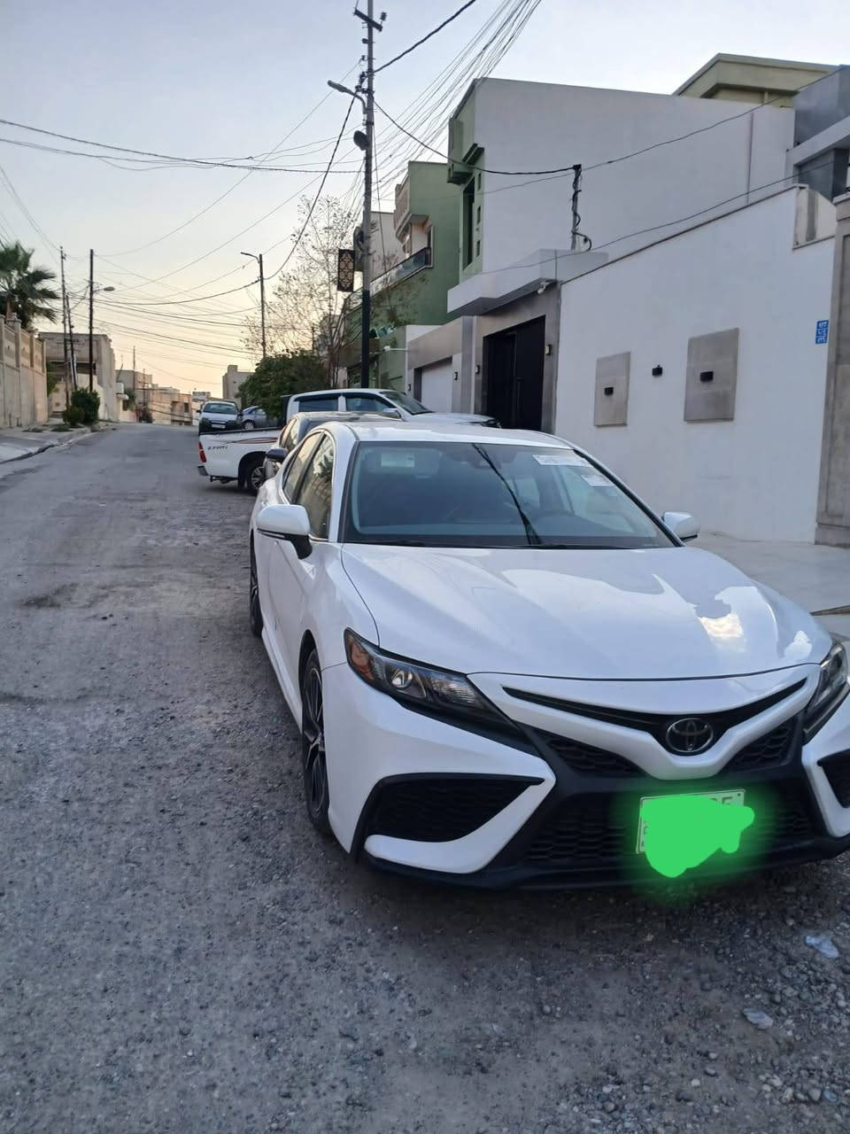 كامري 2024 se فور ويل
السيارة موصفات الse معروفه 
لادار امامي وخلفي وجانبي 
السيارة مشاية 28 الف ميل 
الضرر خلفي 
قبق صندوق وجملغ اليمين والحوض بيها بالشاصي الخلفي 
السيارة بدون إيربك بجم كبس 
السيارة رقم نينوى شهداء سنوية جديدة 
كابون بانزين 
السعر 175 وبيها مجال 
*********** 
***********
