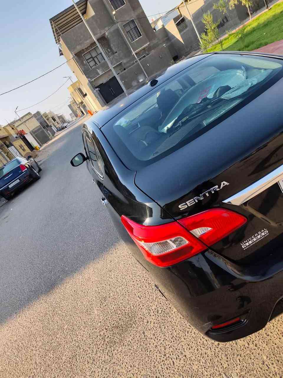 نيسان سنترا مديل 19 للبيع وارد امريكي حادثها بنيد ومدكر فول مواصفات السياره حره تحويل ثاني يوم السعر 90 وبيها مجال للاستفسار على الرقم ***********
