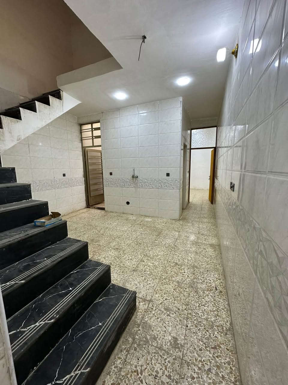 بيت للبيع • منطقة خضراء دسيم • مي كهرباء مجاري