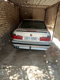 بي ام 525 • ١٩٩٣ • رقم بغداد انكليزي