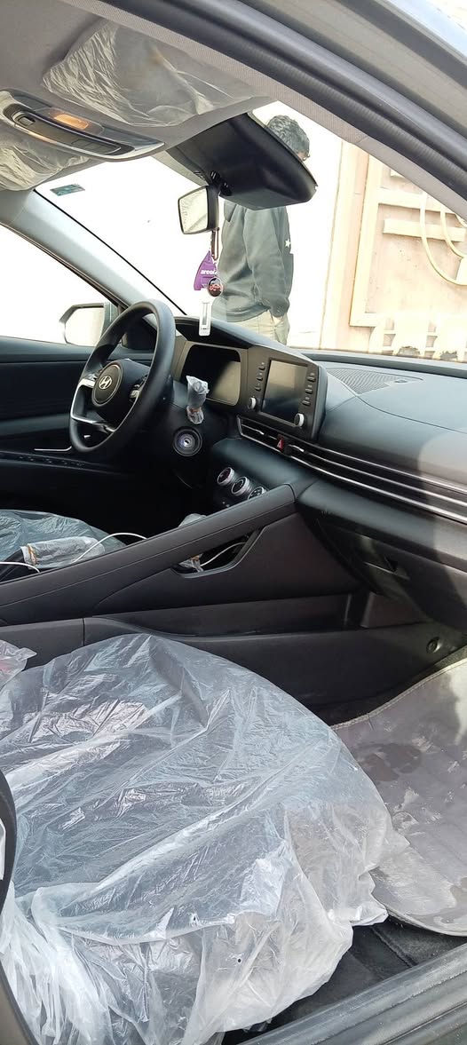 السلام عليكم  النترا موديل 2024 وارد امريكي
حادث خفيف جدا فقط حافه البنيد جاملغ بارد
بدون دواخل بدون شاصي بدون لغد
صور حادث مرفقه بالمنشور 
رقم منفيس حرة باسمي تترقم جميع المحافظات  
لد نهاري 
شاشة 
قياده ذاتيه 
تنبيه خروج عن المسار 
توقف ذاتي
 تحديد مسار 
ويل كب 
تحكم ستيرن 
كامره 
وبقبه المواصفات المعروفه 
صور حادثث امريكا مرفقه 
مكان السياره كربلاء للاستفسار ***********
