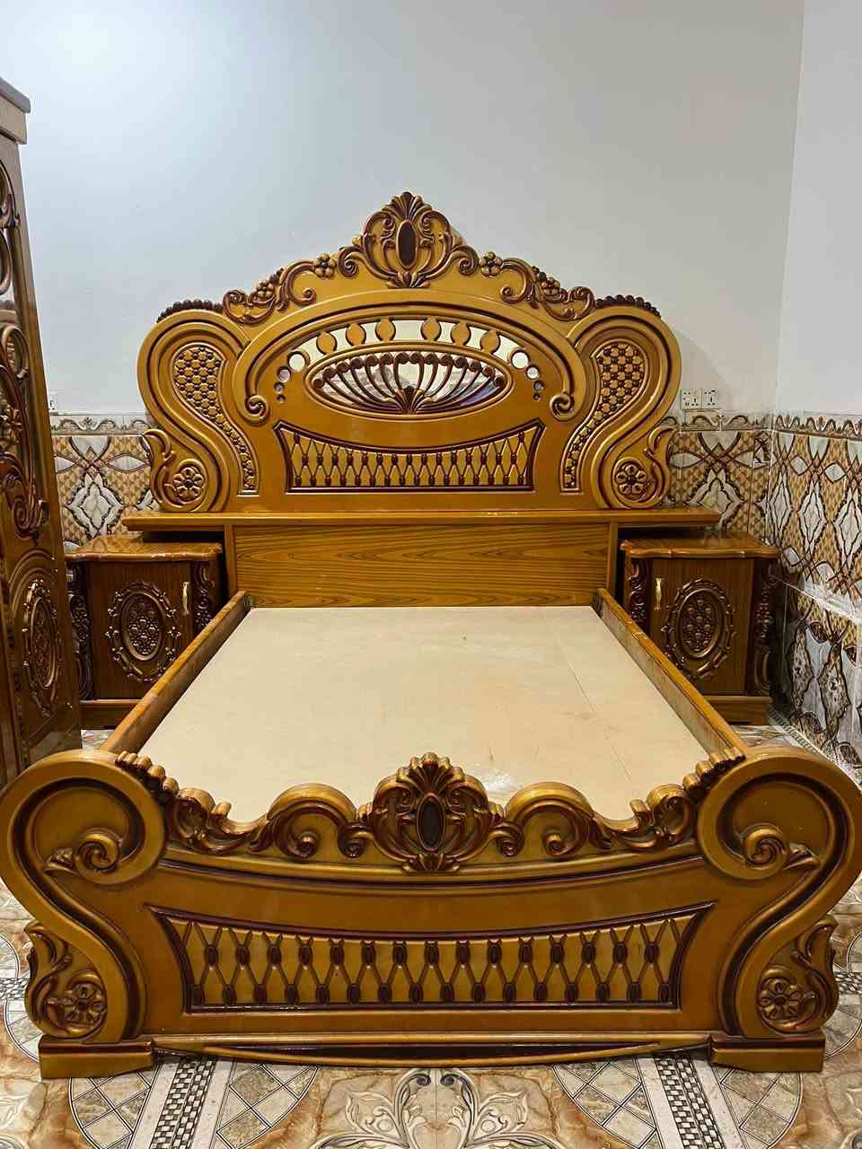 غرفه نجاره تفصال صاج ام السته جديده كلش سعر 850 عنوان سوك الشيوخ حي العسكري 
***********
