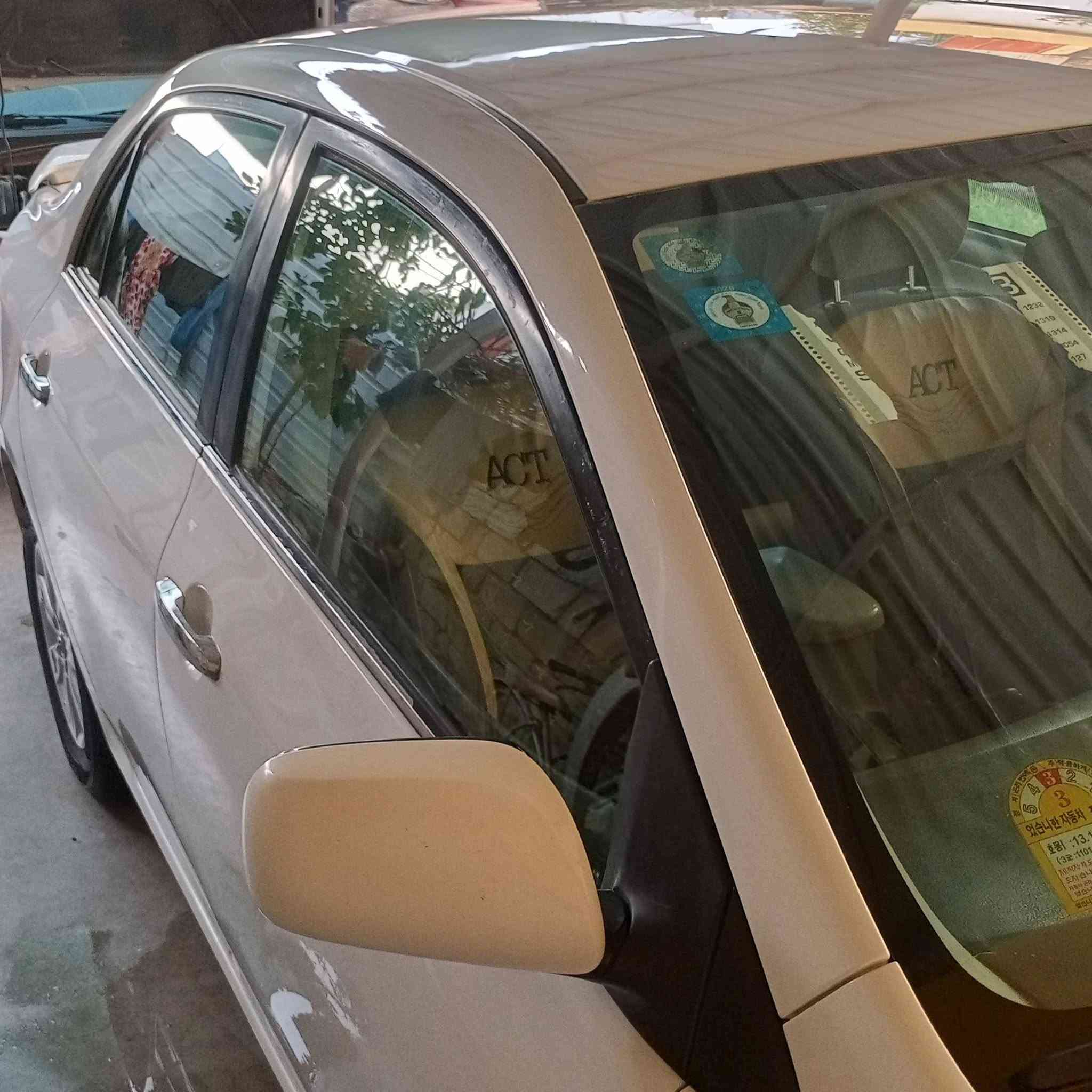 كورلا خليجي الشركة العامة موديل ٢٠١١
مكفولة من الضربة والصبغ
رقم بغداد مشروع وطني
تحويل ثاني يوم
محرك ١٨٠٠ نظيف جدًا جدًا
سيارة جاهزة من كلشي صدر تبريد تخم تاير
مكان السيارة / الرمادي 
السعر 135 ورقة وبيها مجال بسيط
للاستفسار الاتصال على الرقم
***********
