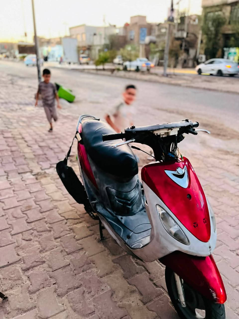 ماكس للبيع سعر ٤٠٠ يرادله بس صالنصه ***********
