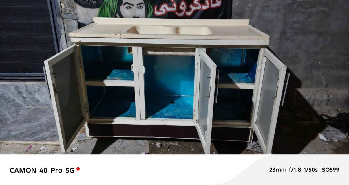 كاونتر ثلاث قطع السنك مترين 
الكاونتر مترين ونص 
العنوان البصره الخليليه 
الرقم *********** البصرة, العراق
