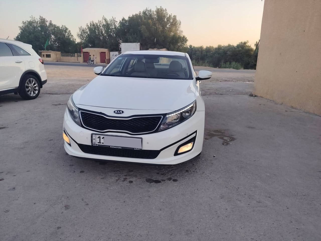 ترحيب عند الاقتراب

لد نهاري 

مكينه ٢٤٠٠ دوش لا فتح ولا تنقيص ولا تبخير

ماشيه ١٦١ وقابل لزياده

رقم بغداد بسمي انكليزي ادورلك ثاني يوم

هزه ل٢٠٢٧

حداديه جديده قبل اسبوع سويتها

تبريد ثلج

السعر ١٤٧ وبيها مجال حق الجيه 

***********

مكاني واسط الكوت

