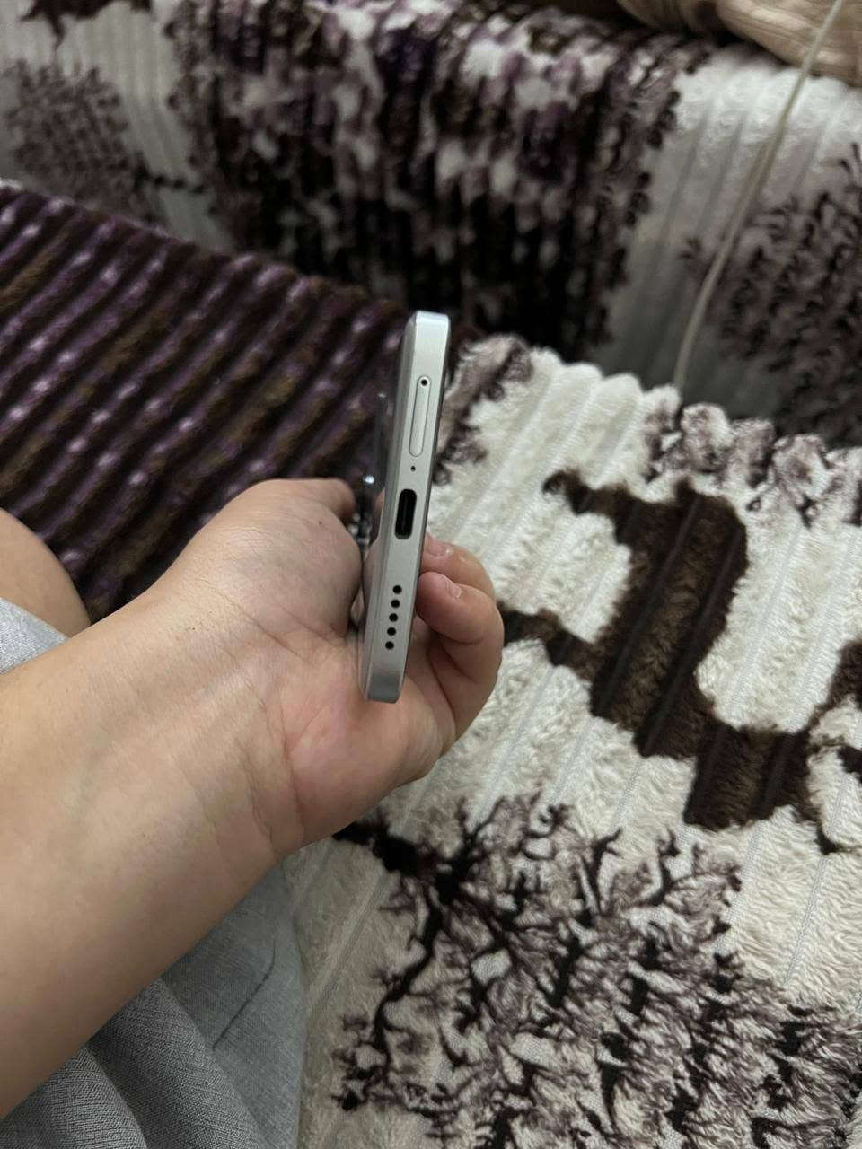 بوكو X6برو جديد نضافه 99%كامل ملحقات رقم الهاتف/***********موجود بي واتساب السعر 325وبي مجال بصيط جداً مكان حله
