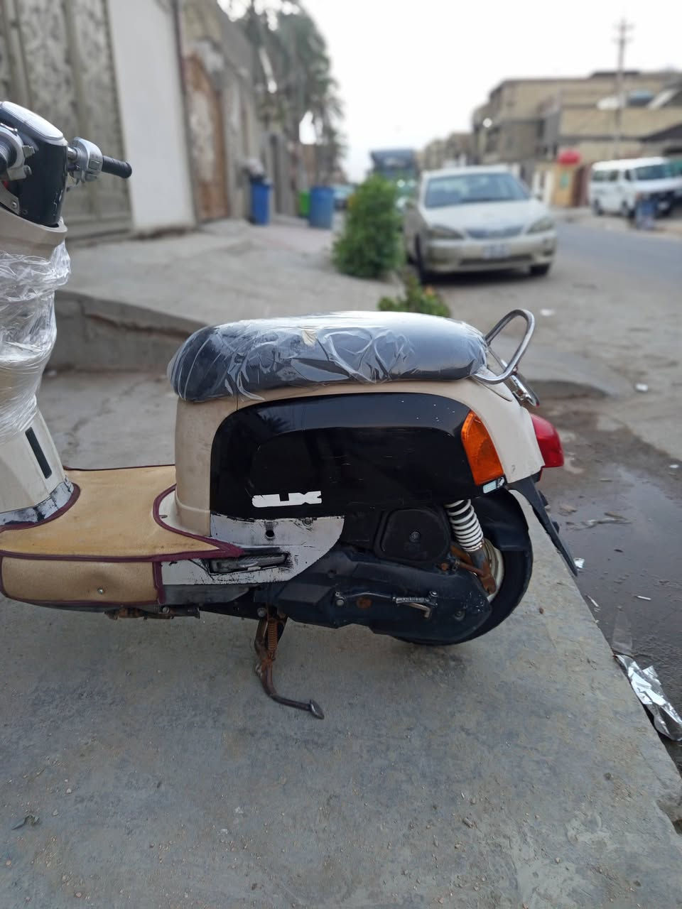 ماكس بوليس • معدل • مدينة الصدر