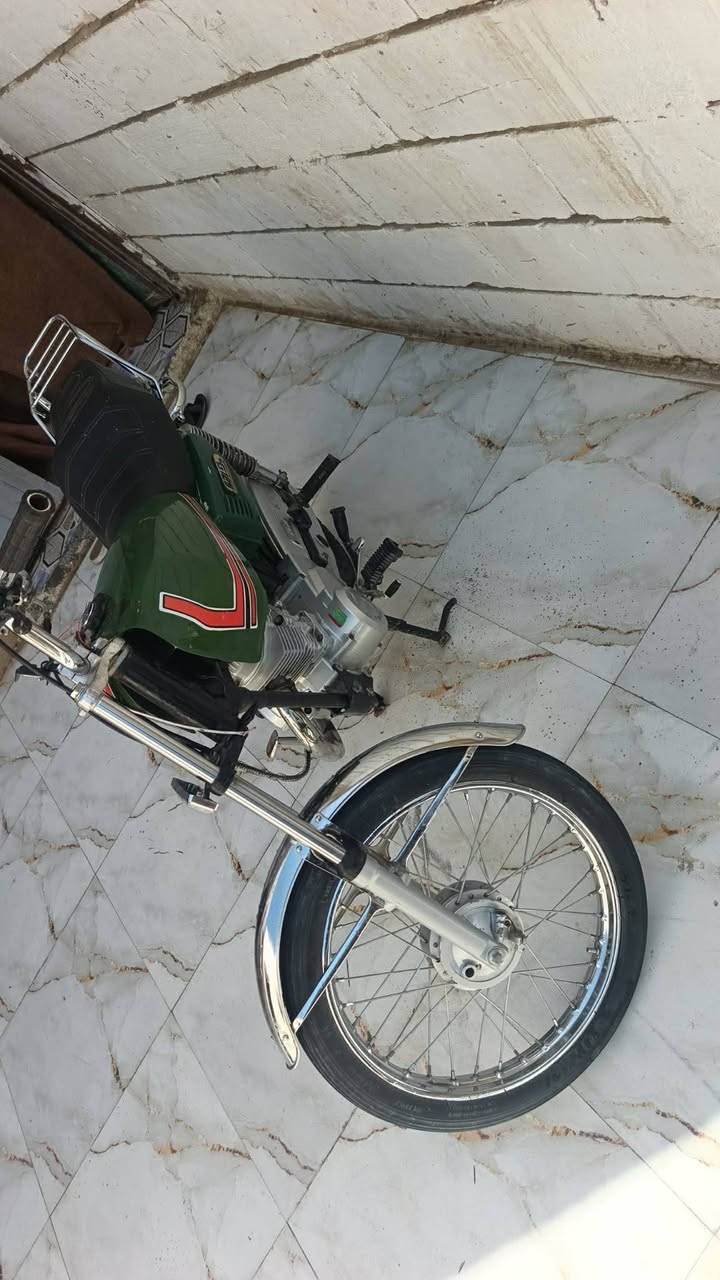 سلام عليكم دراجه البيع المكان ناصريه سوك الشيوخ الشراي يتصل ***********
