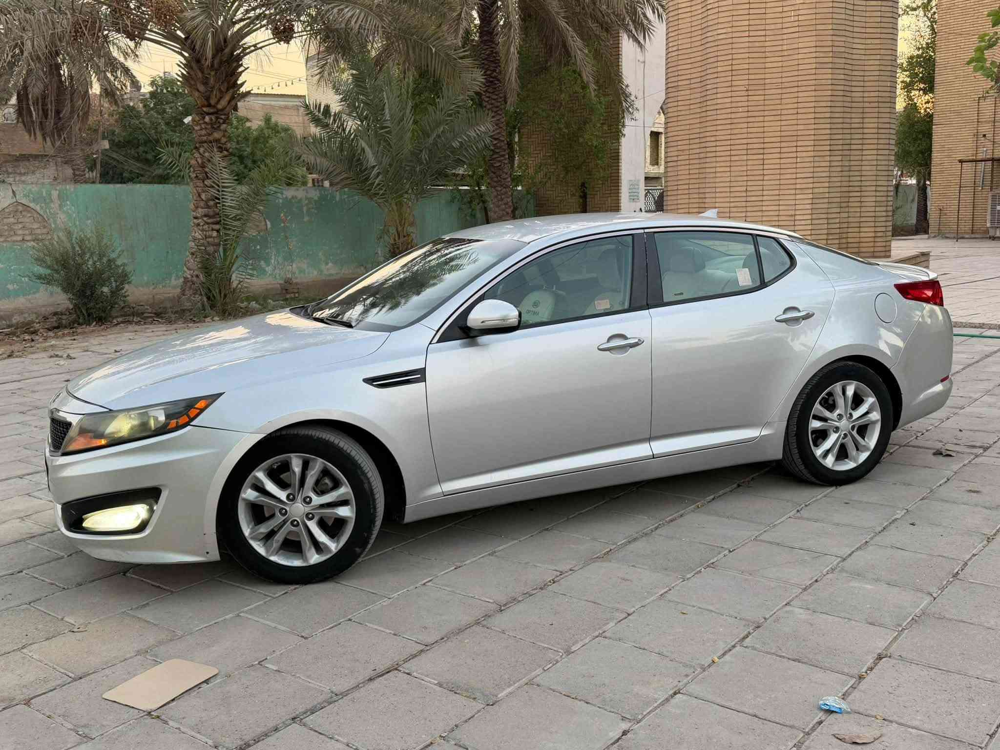 السلام عليكم
للبيع كيا اوبتما ٢٠١٣ رقم بغداد باسمي

السيارة نص فول 

شاشا كامرا

حساسات تحكمات جهتين

مثيت سرعه واشاير مري

مكينه ٢٤٠٠ 

مابيهه اي نقص كير مكينه صدر كله جديد

كشنات جلد 

السياره جداً جاهزه ومناسبه

حادثهه بيبان ثنين وجاملغ خلفي لغد شاصي كفالة

السعر ٩٠ ورقه ومجال بسيط مكاني بغداد 

***********
