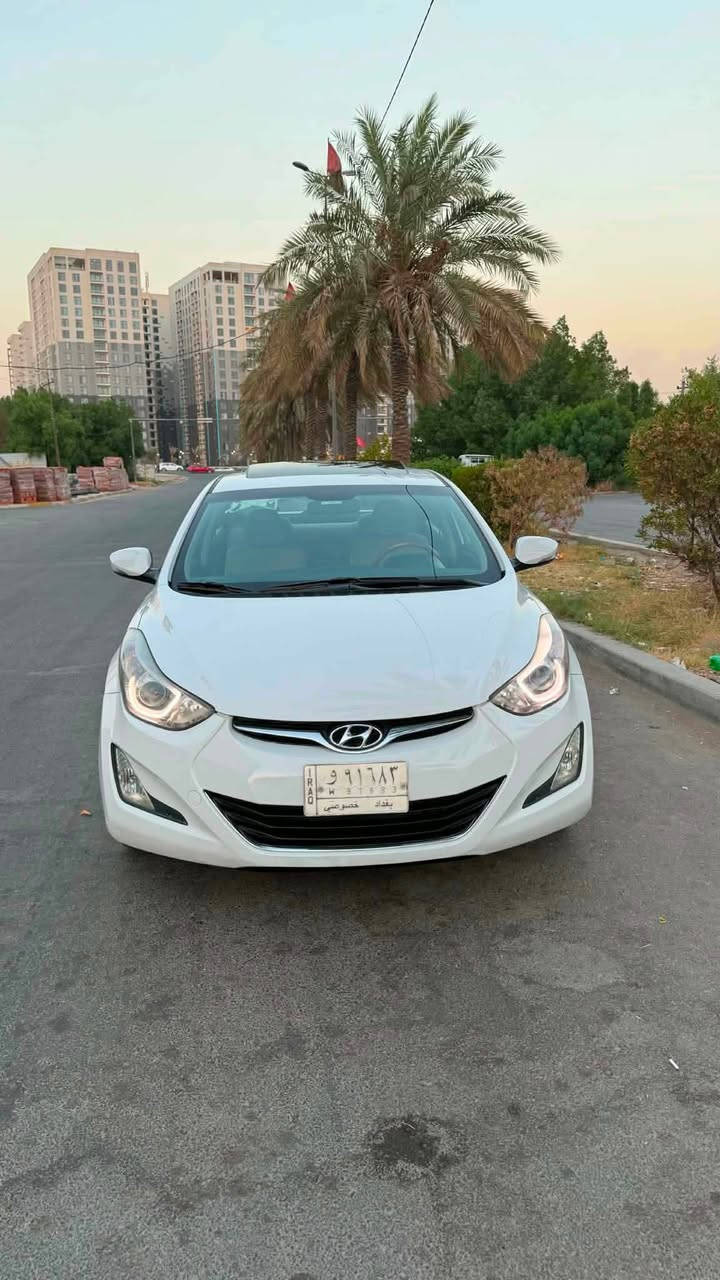 للبيع النترا 2016 خليجي مكينه1800 ماشية 85 الف بيها صبغ بين الباب الخلفي وباب السايق من جوه بدون فتح ولا تعمير ومكان بارد بيها السيارة فول مواصفات 
فتحه / لد امامي / لد خلفي / تبريد قطعتين / اشاير مري / شاشة جبيره 
السيارة جديدة ومابيها اي نقص
مكاني بغداد السيدية سعرها 120$
***********
