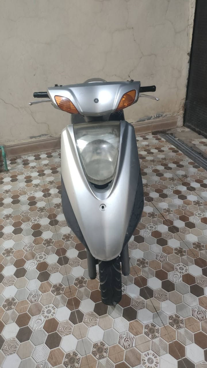 سلام عليكم دراجه بريز كلها شغاله محرك لا تبخير ولا صرف سعر 400 بيها مجال ***********
