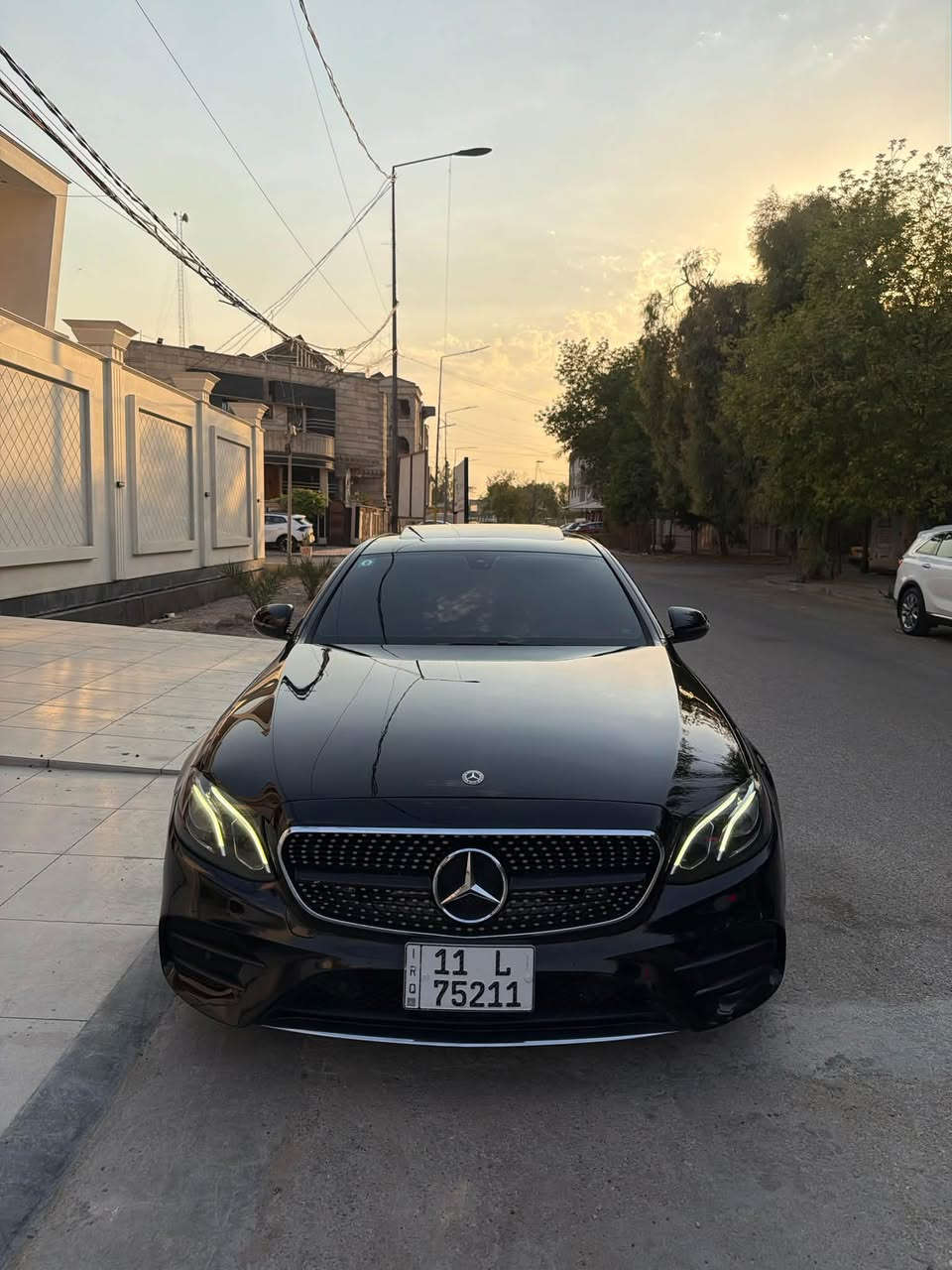 Mercedes Benz E350 AMG 2020
فول موصفات لون اسود ملكي
السياره وارد امريكي ضررها رصعة بالجاملغ الامامي جهة السايق و معدلة PDR بدون ايرباك صور الحادث بالمنشور
1. فتحة سقف
2. ستيرن كهرباء
3. كامرة خلفية دوارة
4. صندوق كهرباء
5. كيج إلكتروني متغير
6. داخل اسود
7. كشنات حضن
8. رادارات امامي خلفي جوانب
9. حساسات 360 درجة
10. اتو بارك + اتو هولد
11. كشنات كهرباء + خزن ميموري
12. صفر مسج
13. لد داخلي 64 لون
14. رقم بغداد باسمي تحويل مباشر
15. بعد بيها هواية مواصفات
16. شاشة متصلة
17. كير محرك كفالة عليها ادامة كاملة السيارة
18. دبل ماوس
مكان السيارة بغداد
للاستفسار والسعر الاتصال
***********
