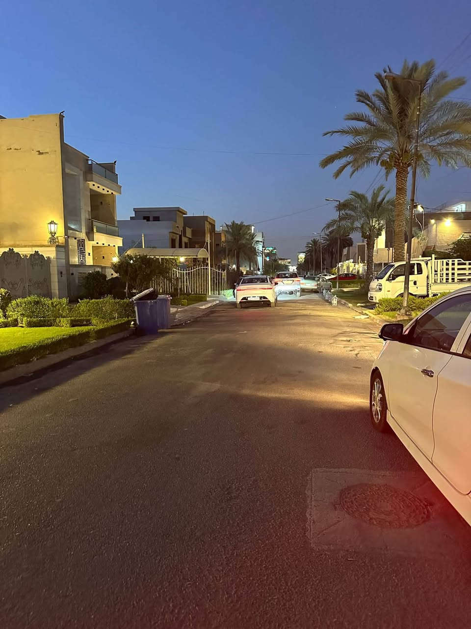 🏡 دار كلاسك للبيع

📍 الموقع: زيونة 712 – من أرقى شوارع المنطقة
📐 المساحة: 313 متر²
📏 الواجهة: 10.43 م
📏 النزال: 30 م

✨ موقع مميز مناسب للسكن الراقي أو الاستثمار.

📍 مكتب الودق للعقار

🏢 الفرع الأول: زيونة 710 – مقابل نادي بلادي
🏢 الفرع الثاني: شارع فلسطين – قرب كلية الرافدين

📞 للتواصل:
***********
***********

✅ نستقبل جميع العروض السكنية والتجارية.
