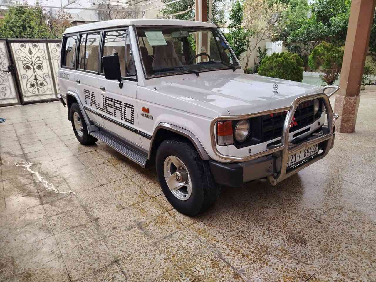 باجيرو • ١٩٨٩ • فور ويل
