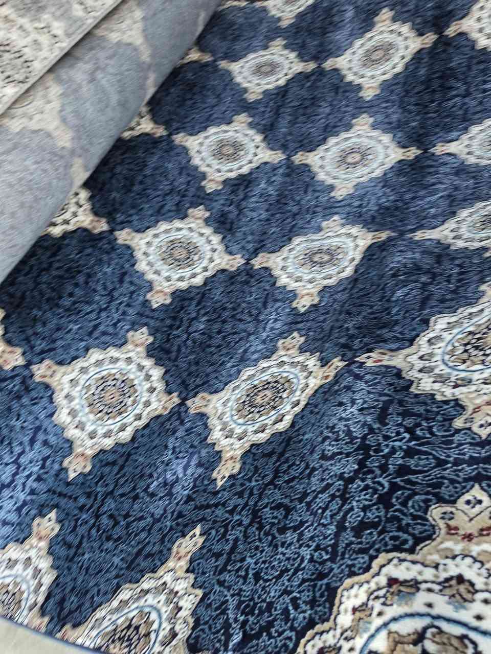 متوفر كافة انواع مفروشات ثقيل وخفيف الأصلي معا زوالي كل اللوان  والحجام معا المدات العنوان اشميط مقابيل اعداديه بدر الكبرى معرض كنعان ***********
