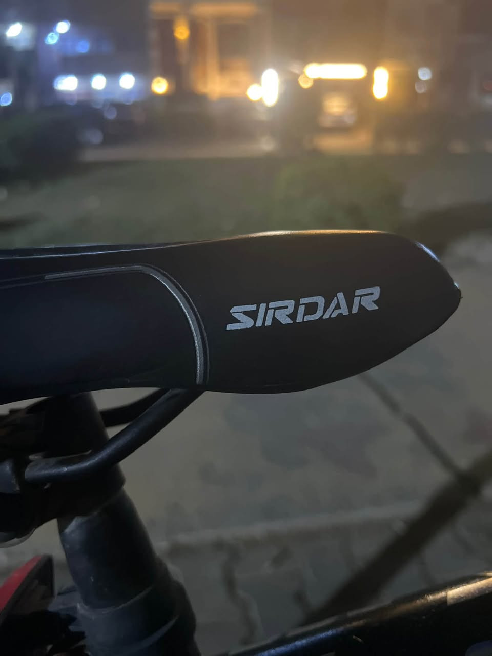 بايسكل للبيع ماركه معروفه Sirdar نظيف كلش ما مستعمل هواي جاهز  اي نقص ما بي السعر 160 وبي مجال بصيط العنوان بغداد حي السلام الطوبجي ***********
