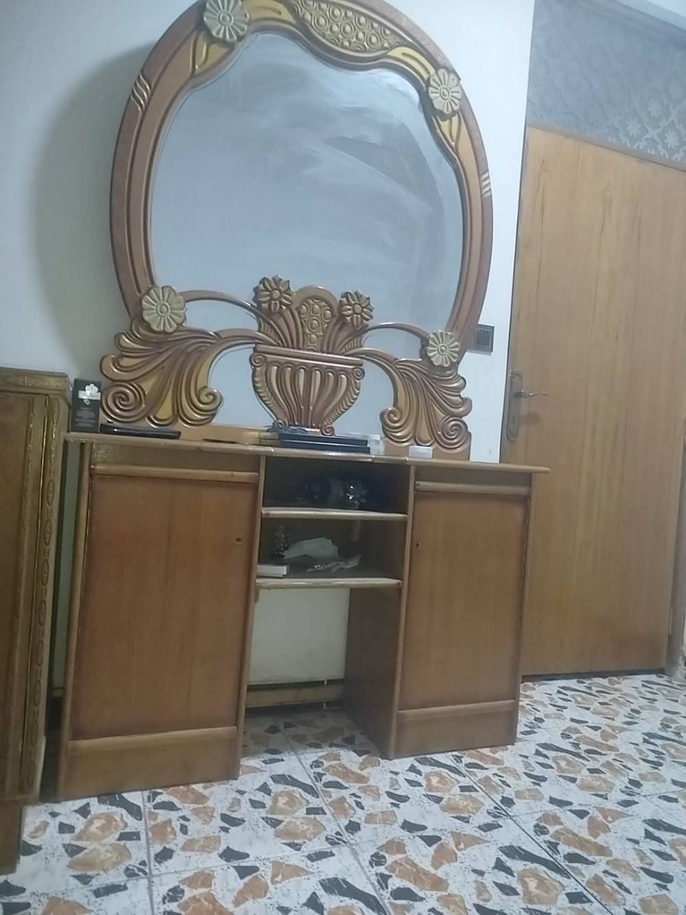 كنتور كامل • دولاب تسريحة • بغداد