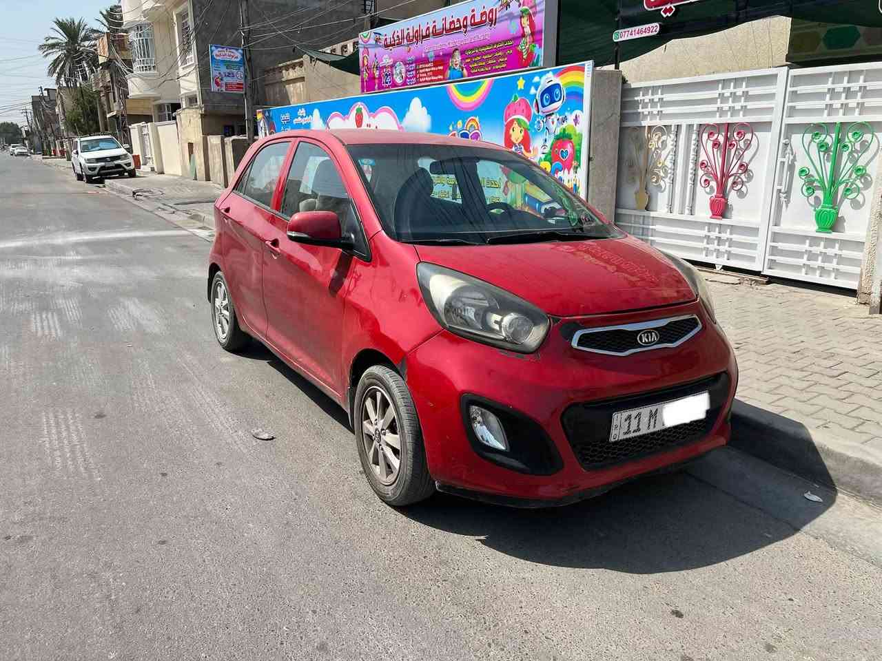 السلام عليكم 
للبيع فقط
كيا بيكانتو ٢٠١٤ خليجي ماشية ٧٠ بيها مكانات صبغ اثر طخات خفيفة بدون دواخل بدون تبديل  
محرك ١٤٠٠ دوش  كير  محرك تبريد  خير من الله 
رقم بغداد باسمي 
السعر المطلوب ٧٧  وبيها مجال الجاد بالشراء يخابرني ويدلل مكاني بغداد/الدورة/المهدية الثانية 
***********  
 ابو علي .

