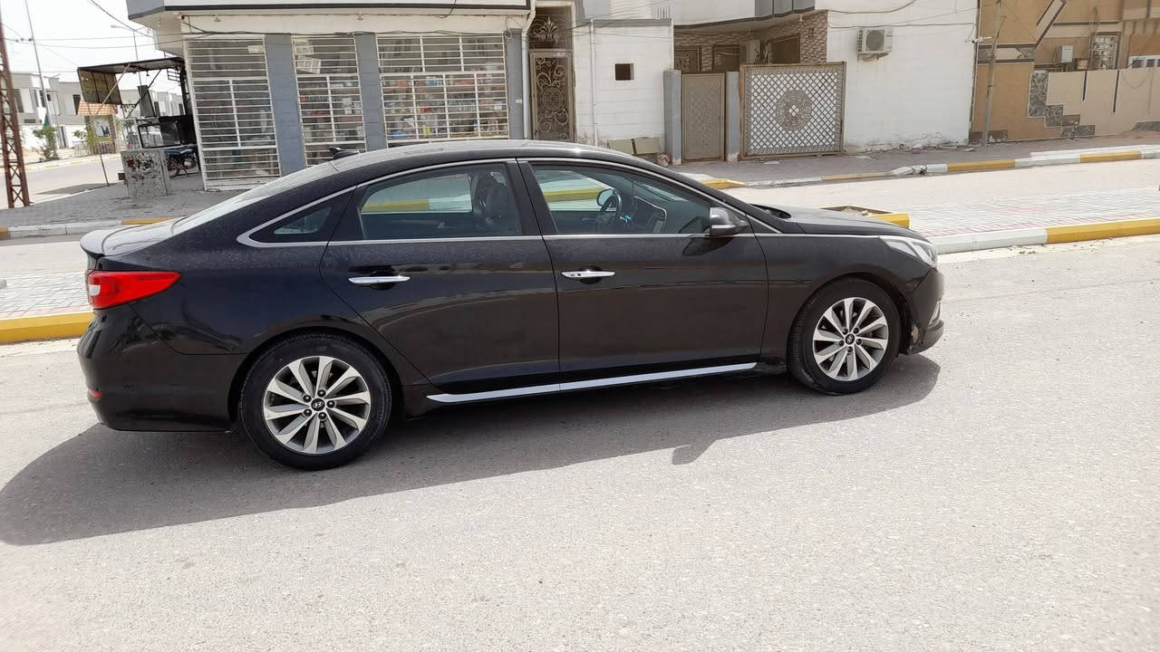 سوناتا ٢٠١٦ سبورت فول مواصفات وارد امريكي ضربه بنيد وبدون عابر فقط والباقي مكفول السعر ١١٠ مكانهه السماوه الرقم ***********
