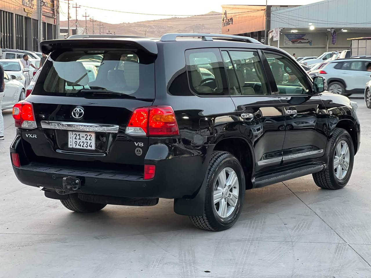 وەنەوشە ٢٠٠٨ علوج دوبەی

VXR 4.7
فول مواسەفات 
ناو جڵد
ناو زەرد
سڵاید
ئۆتۆماتیک
کامل پەمپ لەسەر ساخی بیلاد ڕەشە

قفڵ قفڵی ١٦٣ گەڵا

***********
