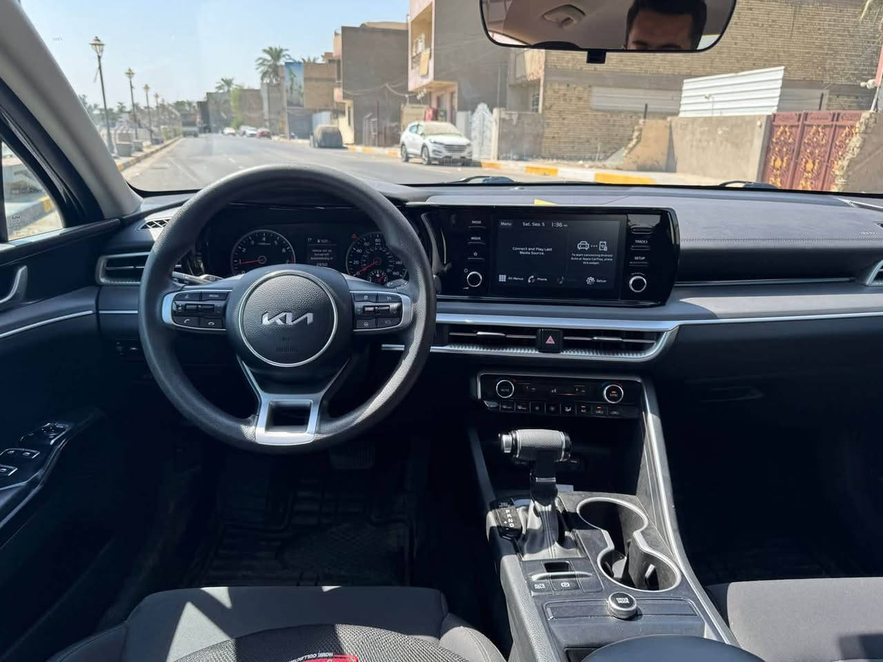 السلام عليكم
اوبتما K5 2023  وارد امريكي رقم اربيل 
تحويل مباشر 
حادثهه مرفق مع الصور -  و مبدل دعامية امامية بسبب حادث بالعراق 
 ماشية 37 الف    
المواصفات :بصمة  / هندبريك دكمة / شاشة كبيرة / اوتو هولد / مود درايف ماوس / تبريد بيانو / رادار امامي / رادار جانبي / رادار تعديل مسار / مانع انزلاق / LED امامي / LED خلفي / كروس سرعة / اطفاء ذاتي
صور الحادث والسونار داخل المنشور  
الاستفسار الاتصال ع الرقم 
*********** 
بغداد الكاظميه
السعر 170 وبيها مجال بسيط
