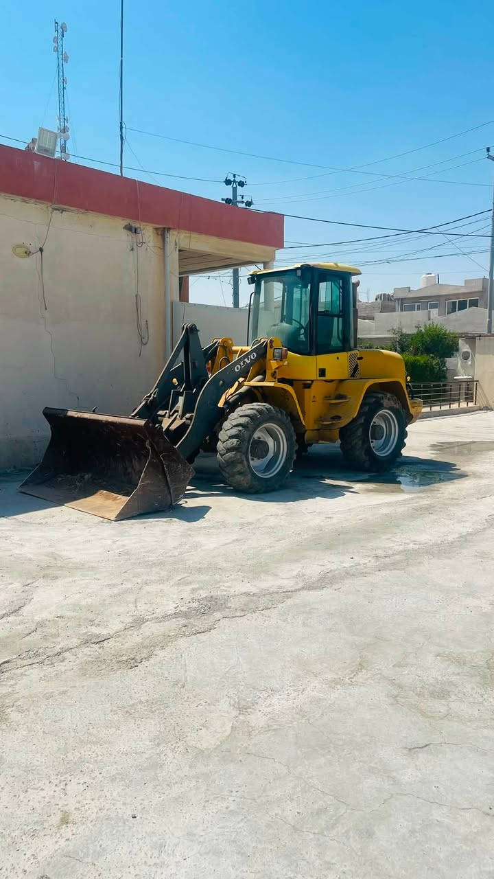 للبيع شوفل فالفو حجم 40 موديل2000 مكينة بمب كل بشرط بلادي رقم سنوية جديد مكان اربيل عنكاوة
*********** واتساب
