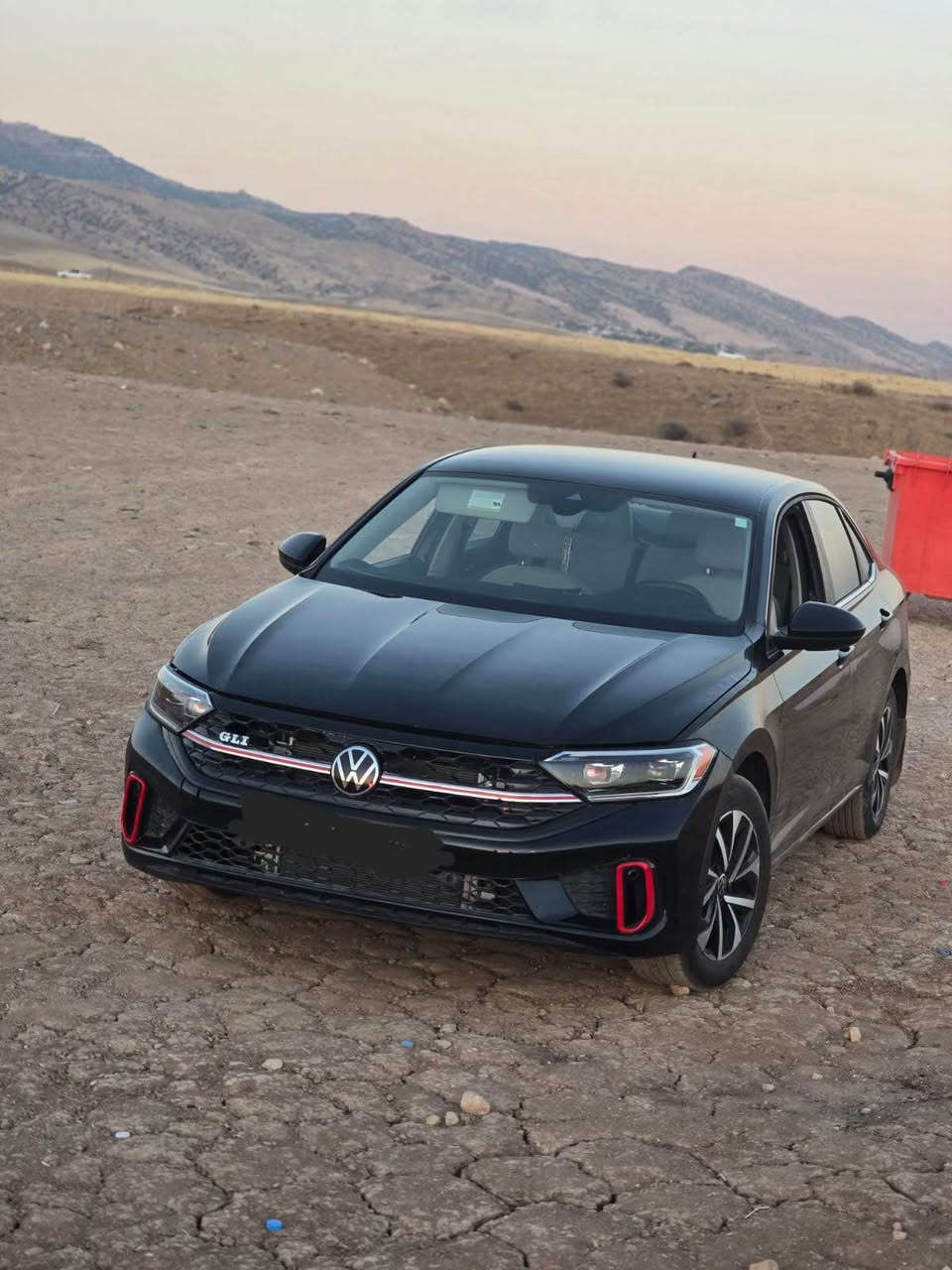 سلام علیکم 
Jetta 2025 s sport 
پێشو پشت کەپس
رادار رادێتە بەردی گزۆز بیلادی
18مایل رۆشتوە
شاشە گەورە
کوشن کارەبای
ویل کڕۆم
ناو زەرد
قوفلی ١٣٨ وەرەقەیه
شوێن هەولێر 
*********** أربيل, العراق
