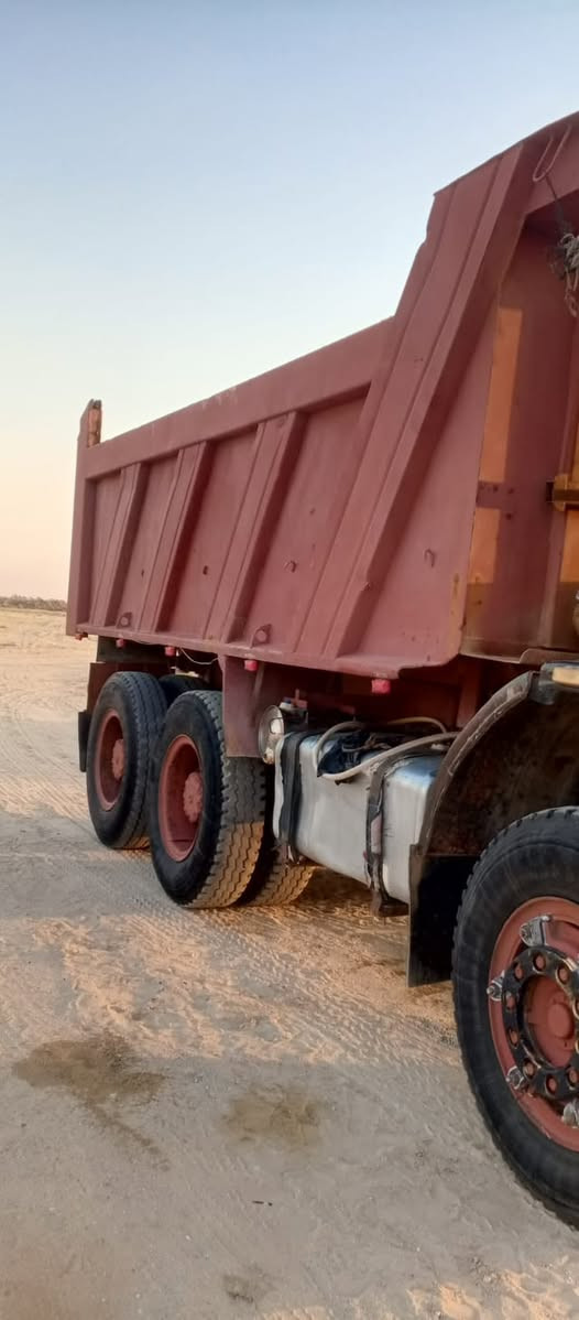 شاحنة • موديل ٨٢ • مكينة ٢٨