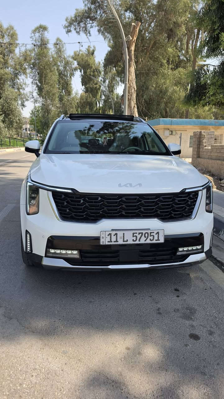 السلام عليكم
للبيع كيا سورنتو 
موديل 2024
رقم بغداد تحويل مباشر 
فول مواصفات بجم لكزز 
مكفولة كفالة عدة رصعة باب الصدر واضح بلسونار
ماشية 42 الف 
مواصفات معروفة 
مكاني ديالى بعقوبة 
السعر 292 
***********
