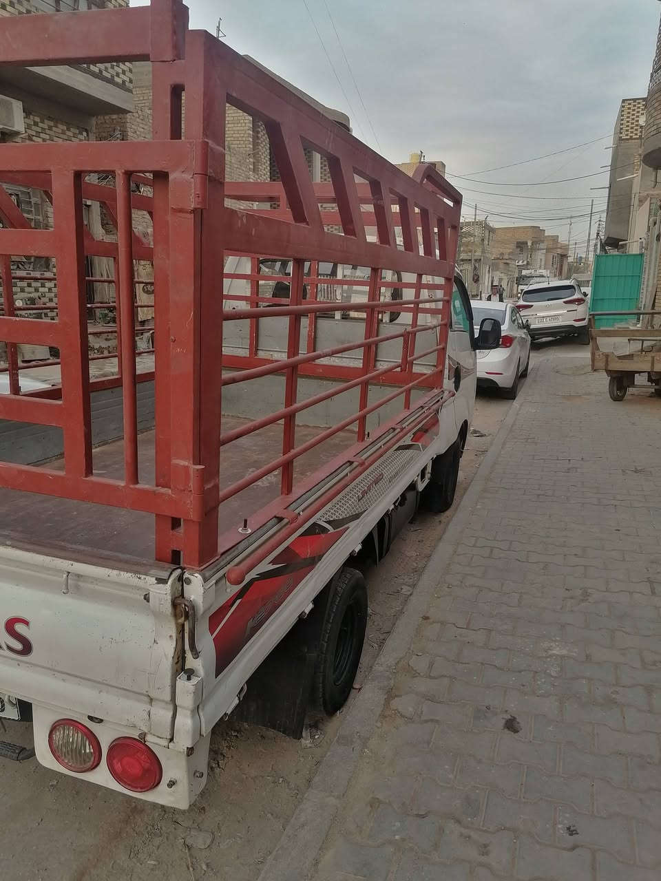 السلام عليكم كيا موديل  2018 كفاله من ضربه وتبديل شاصي كفاله مكينه وكير 2700 حداديه خلفي امامي جديده كهرباىيه فول شغال تخم تاير تحويل موباشر سنوي غايه 2030 السعر 118 العنوان نجف *********** فقط بيها نص باب صبغ
