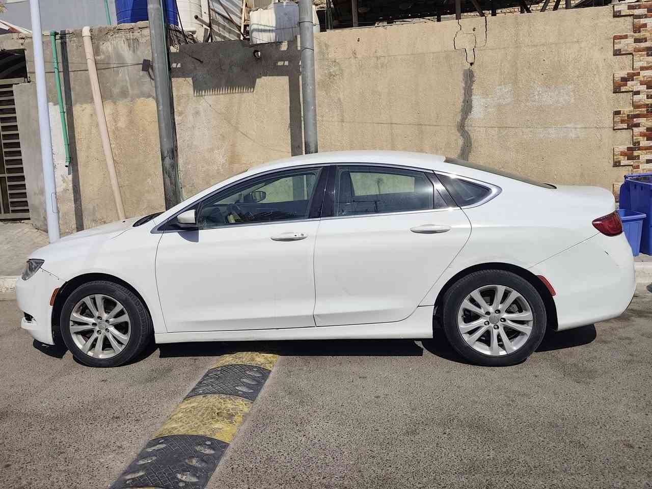 السلام عليكم
C200 2015 2400
رقم بصرة ب اسمي مداور ثاني يوم
السيارة حدادة 85%و منظومة تبريد جديدة كامله وبطارية جديدة و  راديتر جديدة يرادلها بعض الترتيبات منزل سعرهن من البداية 
السعر 82 ورقة وبيه مجال قليل مكاني البصرة الزبير 
رقمي ***********
