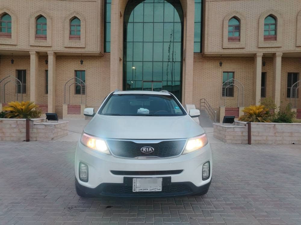 كيا سورينتو موديل ٢٠١٣ رقم صلاح الدين كير محرك صدر تايرات تبريد كهربائيات شرط وشغالة محدثة ٢٠١٤ سنوية لل ٢٠٢٩ بدون صبغ بدون حادث وارد خليجي محرك اربعه سلندر بيع فقط ونقد  ب ١٤٠ ورقة مكان السيارة تكريت مكلف بالنشر الاتصال بصاحبها ***********. تكريت, صلاح الدين

