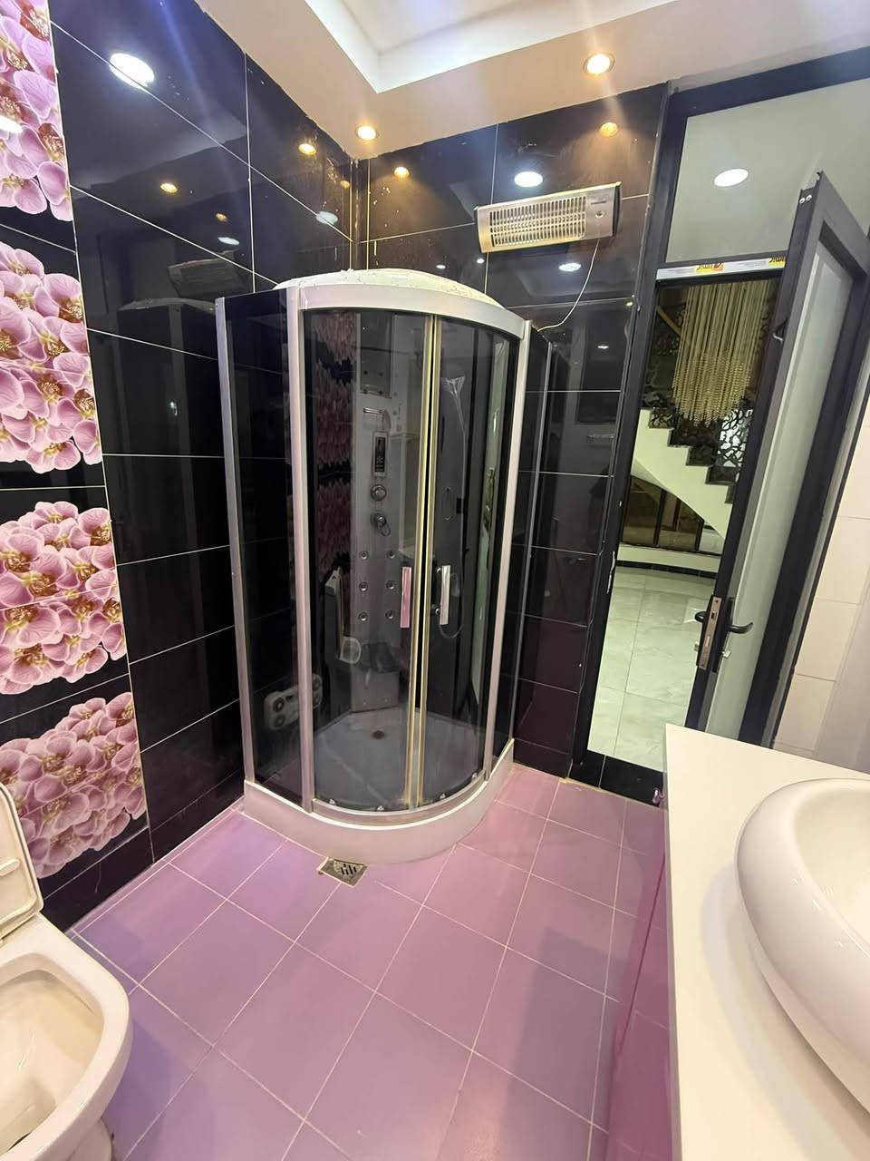 العرصات الهندية • ٣٥٠م • مقر شركات