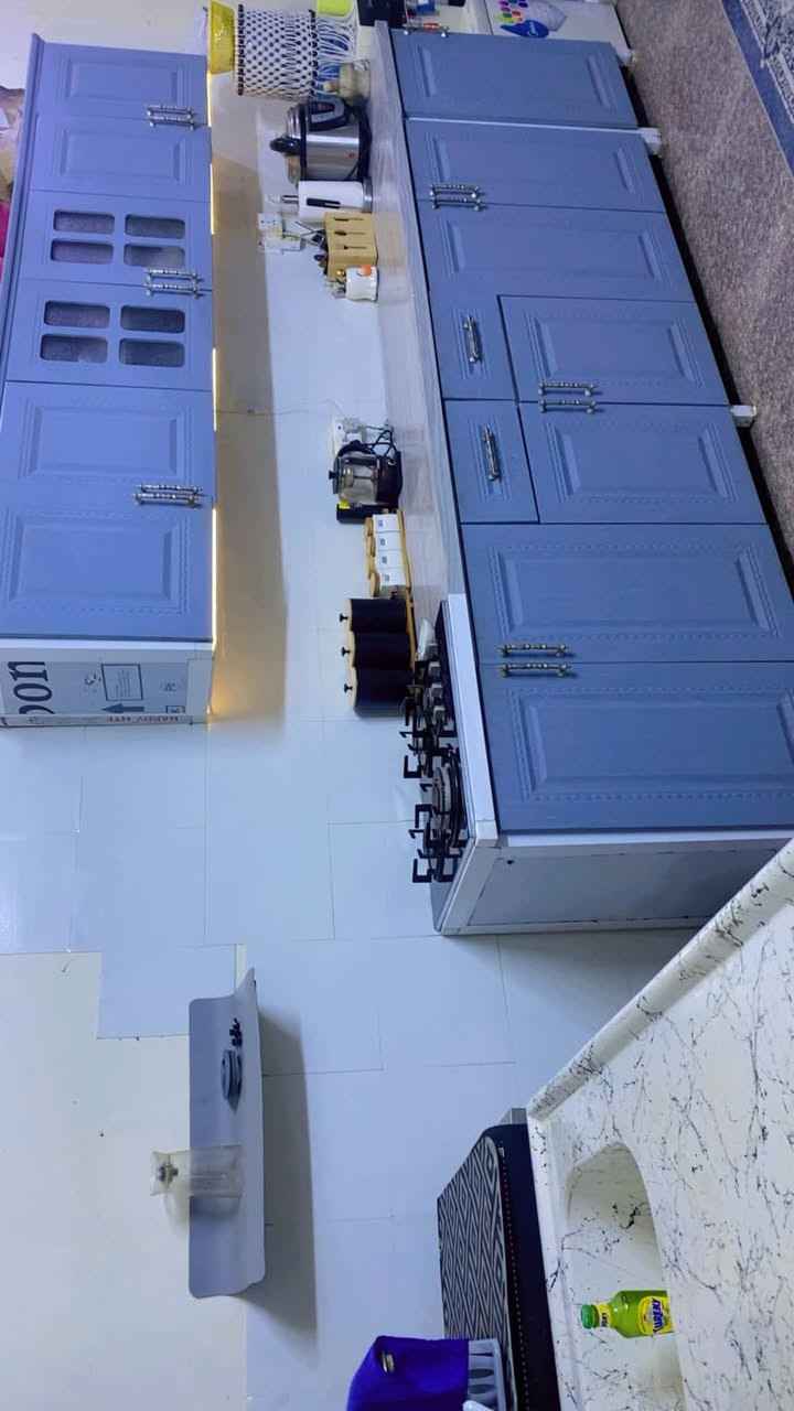 زعفرانيه • كاونتر كبير • ميز طعام