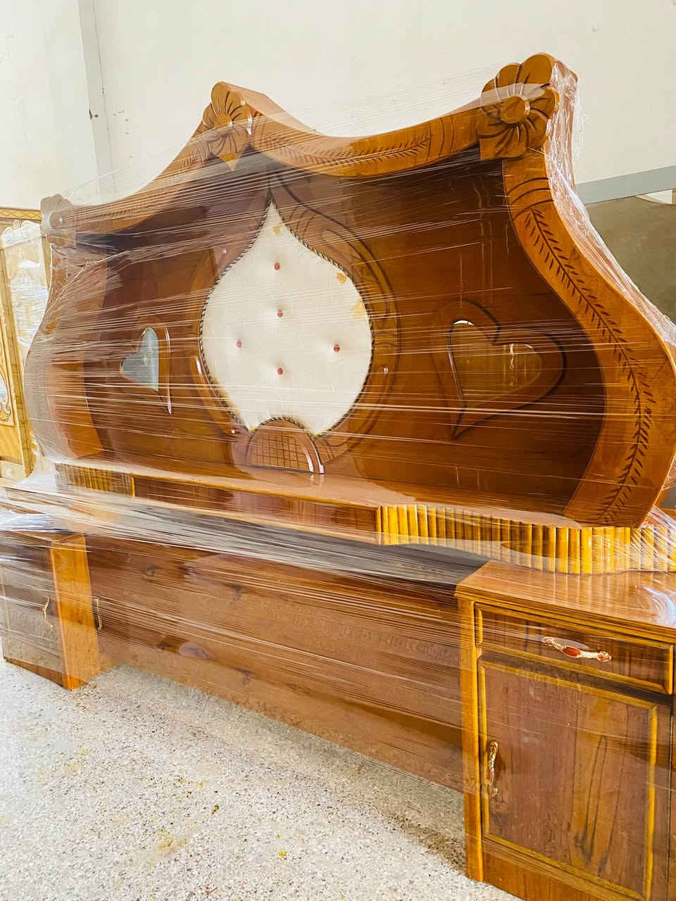 غرفة نوم • ٦باب • ملحق زاوية