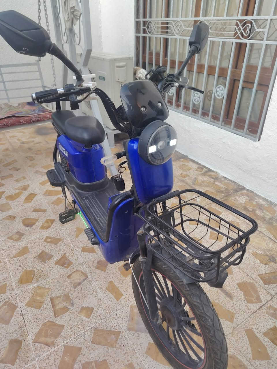 🛵 دراجة كهربائية RAYAN للبيع
🔵 حجم 20
✨ نظيفة ومرتبة جدًا
🔋 البطاريات نص عمر وتعمل بصورة جيدة
⚡ جاهزة للاستخدام
🧺 سلة أمامية + مقعد خلفي
💙 اللون أزرق

💰 السعر: 300 ألف دينار نهائي

📍 الموقع: [كركوك حي العلماء]
📞 ***********
