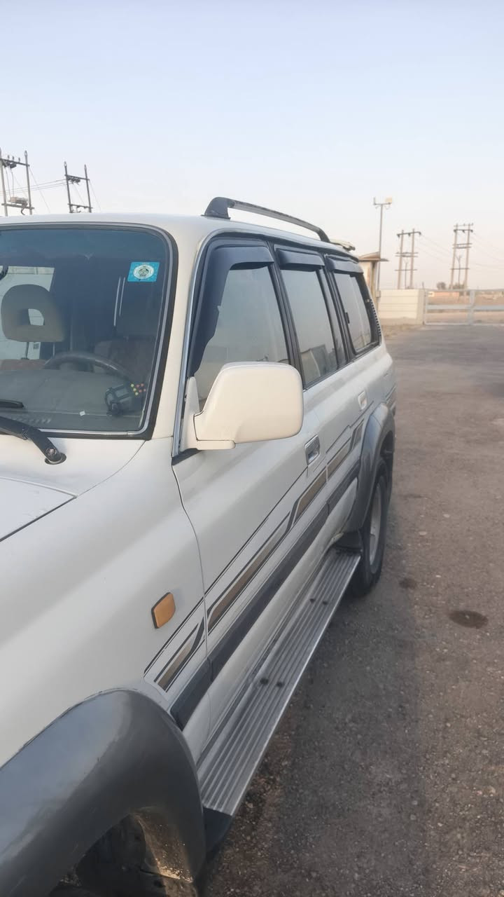 لاندكرز ليلى علوي 97 كير محرك بلادي جاهزه تبريد فول صرف البانزين جيد جدا كابريتر السعر 65 ورقه ***********
