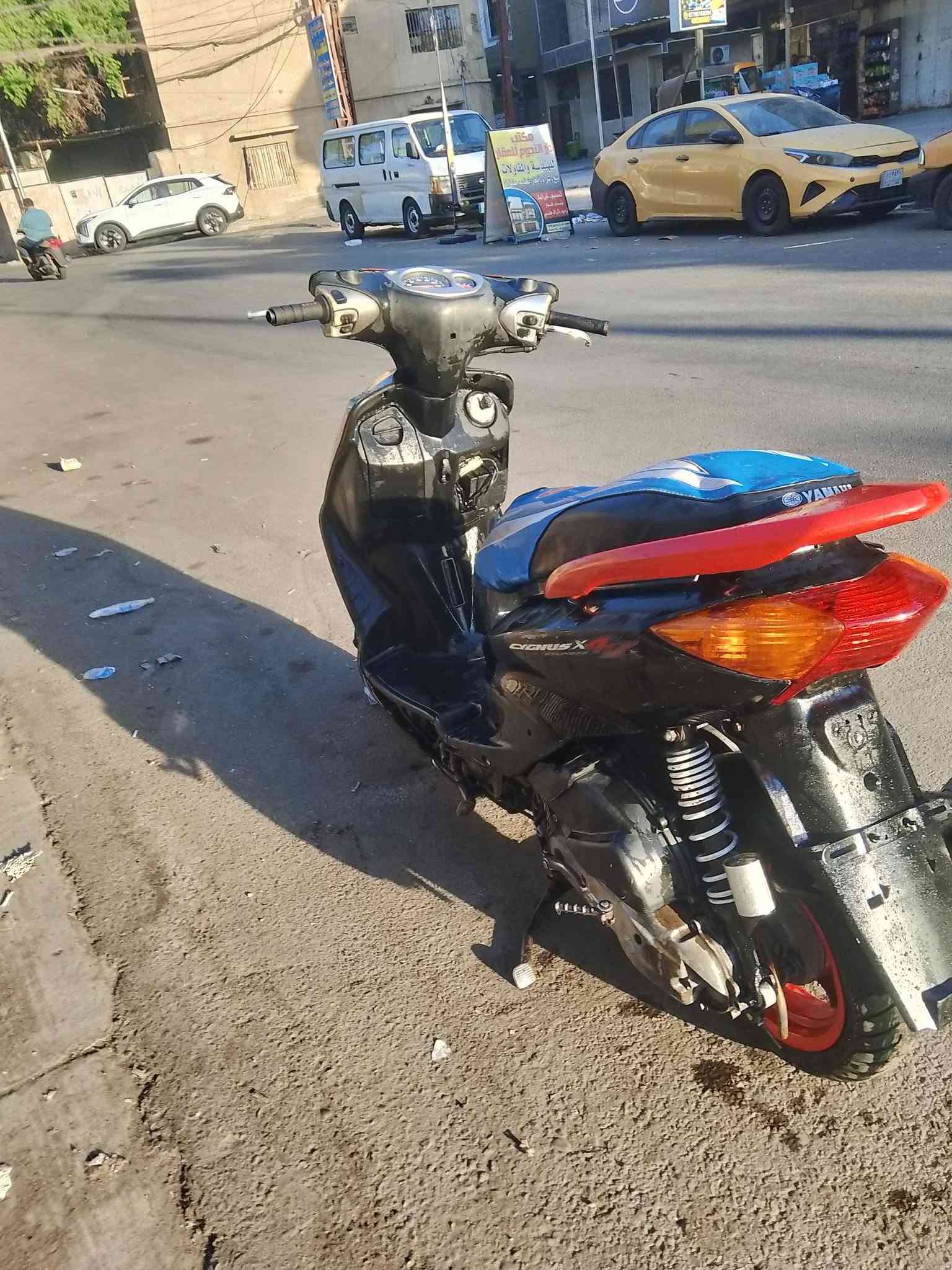 معلومات بـ اول صوره

نص مكتوب في الصور:
- سلام عليكم سكنس نثيه كلحات رياضي صالصه رياضي تايرات جدد مكينه خرسه كهربائيات شغاله كلها هورن سلف لايت عالي ناصي اشاير دبل اشاره نكره بكل وقت سعرها 350 وبيها مجال مكاني بغداد رقمي ***********