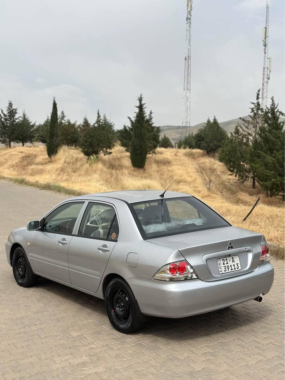 Lancer 2009 
لانسەری بەلقیس ٢٠٠٩ 
سەیارەکە ١ پارچەی بۆیاخە لەسەر ساخی 
سەیارەکە 207.000کم ڕۆیشتووە 
٤ جام کارەبایە سەیارەکە مەکینە بچووکە 
مەکینە 1.3 سەیارەکە زۆر زۆر پاکەو بێ مەسرەفە 
تازە پێشی کامل گۆڕاوە بە شەرتی گێڕوو مەکینە 
سەیارەکە کاڵبوونەوەی کەمێک هەیە 
*********** السليمانية, العراق
