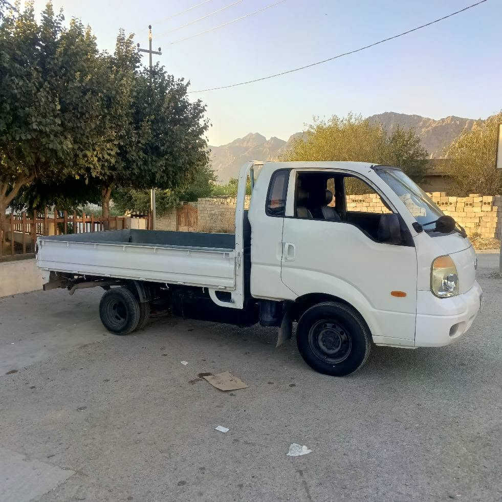 كامل مةسرووف كراوة 
3000 گير تؤماتيك 
مةكينه رةش 
6 تايةى لؤك
گير و مةكينة و ئةكسل و تةبريد بةشةرت 
ناوو بؤدى تيايه 
بريك و ئيستاپى بةستراوة 
براوةية رةقةم دووبارة 
نرخى 57گةلا
شوين رانيه 
***********
*********** رانية, السليمانية
