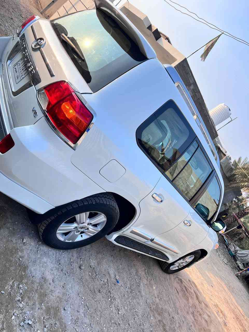 لاندكروز مونيكا
2012
بغداد بسمي 
كفاله عامه 
مواصفات 
فتحه شاشه 
كامره دوار 
منضومه زنون 
بصمه 
مري شفط 
حساسات 
سياره ستخدام شخصي 
جديد 
السعر 350وبيه مجال 
اي ستفسار 
***********
