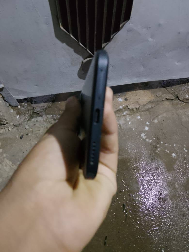 بوكو M8 برو 5G • ٢٥٦ • بطارية ١٠٠٪