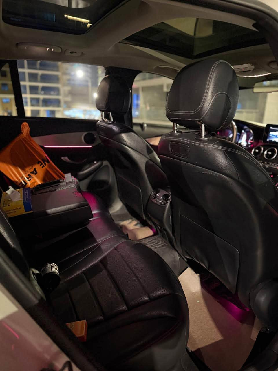 بسعر جدا مناسب 198 ورقه مال بيع
مرسيدس Glc 300 مديل 2019 
فول مواصفات AMG بانوراما 4 بصمات 
جنطه كهرباء مفوله كراسي مومري 
حادثها فقط طخه قطّعه وحده 
بدون ايرباك كله سليم 
 (( تو ويل )) المرغوبه ماشيه 62 الف 
السياره كلش جديده صفر مسج نظيفهه 
عنواني المنصور رقمها بغداد باسمي
***********
