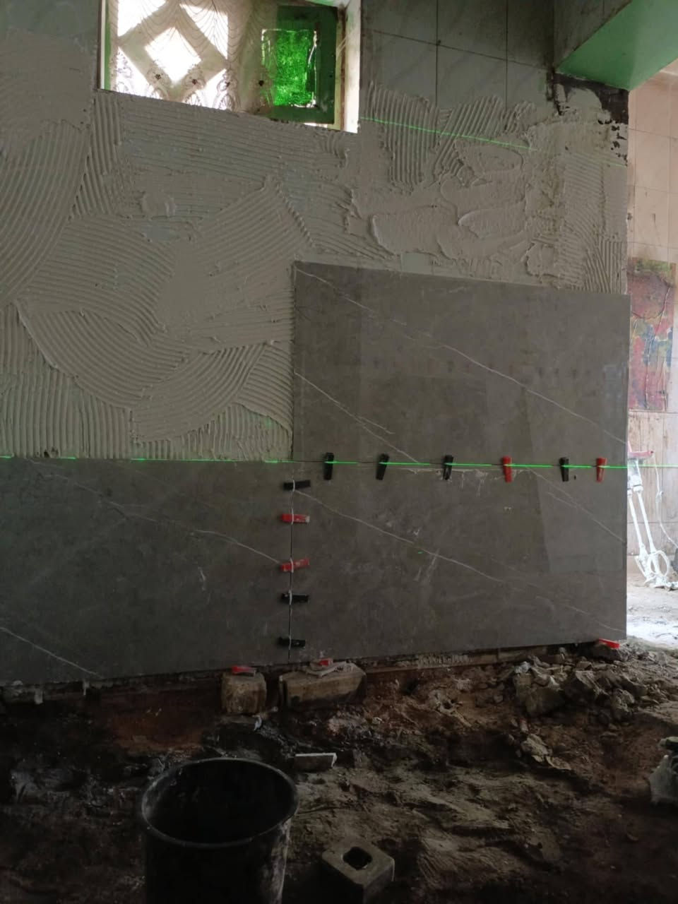 سلام عليكم خلفه سيراميك ورضيات شغل هندسي

 *********** /*********** وتساب  والتزام بالوعد من ديوانيه
