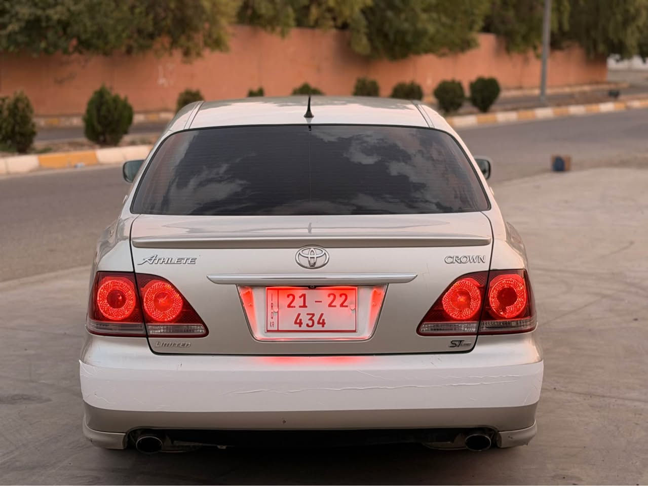 تۆیۆتا کراون شاهینە 2005 بڕاوە بڕاوە 
182سپۆڕت
کۆدی هریە بارکۆدیشی وەرگیراوە
ڕەنگی سلڤەر
قەپات مواسەفات بەس سلاید نیە
٤دوگمە
٤کوشن کارەبا
٤کوشن هیتەر
کوشن جلد لەسەر دەقی شەریکە ماوە جلدەکانی
پەردە ئیشەکا مەزبوتە
سەلاجە
ساج قاوەی زۆر جوانە
ویل دینگەی ئیستیل
لایت ناوچەی کوێر
لایت و بەگلایت کامل ئیشەکا مەزبوتە
لیدی ژێر پێیەکانی بۆ دانراوە کامل جوانکاری بۆ کراوە
ناو ڕەش
ساڵەنسای سپۆڕت سەوتێکی زۆر خۆشی هەیە
چوار دەبڵی سەوزی دایسی لەسەرە
سەقفی وەکو شوشە نەبوو مەیبە 
هەیکەلی لۆکە سەیارەکە چاڵی نییە
سەقف بۆیاخ کەڤەر گۆڕاو دەعم و لێدراوی بەشەرت✅
سەیارەکە بۆ دینار مەسرەف مەگەڕێ
کۆد و بارکۆدی هەیە سەیارەکە 
سەر دەژبول و بەرگە دەرگا و کوشنرکانی سفرە زۆر جوانە
تاقانەی جوانیە سەیارەکە ماشااللەی ئەوێ لە قوەتی خۆی بێزارە هەموو گیانی ئیشەکا بەشەر کامل مەسرەفە هی ماڵە سەیارەکە
هیچی ناوێ بەس سایەقێکی ئەوێ و تەواو بۆ دینار مەسرەف مەگەرێ
هەموو شتێکم نوسیوە موشتەری تەلەفۆنکە

سعر:٥٢گەلا و مەجالێکی برایانە

***********
ڤایبەر و وەتس ئەپی لەسەرە

شوێن:چەمچەماڵ شمشمل, السليمانية
